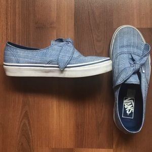 Vans Asher slip-ons